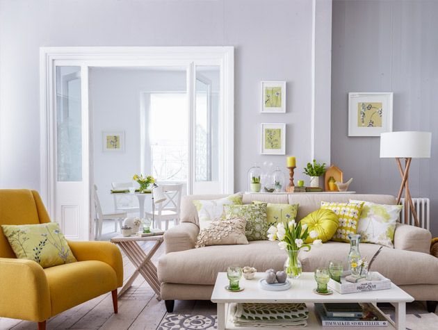 用绿色和黄色点亮你的客厅