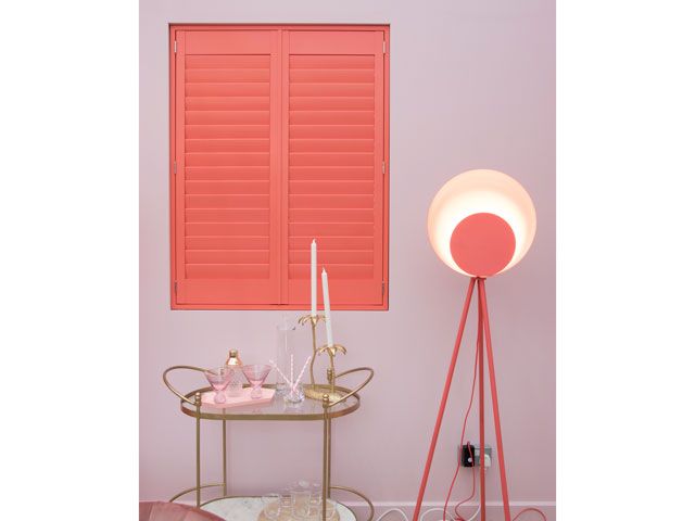 2019年的理想家居展上，由houseof.com设计的珊瑚粉色照明