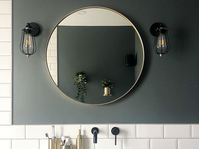 @hellohomezone浮动水槽与圆形镜子-浴室-好家杂志