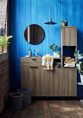 蓝色木制浴室 - 现代航海装饰主页为您的家 - 灵感 -  Goodhomesmagazine.com