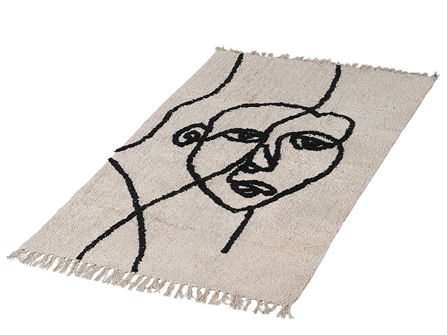 图形脸地毯- 6我们最喜欢的形象家居用品-灵感- goodhomesmagazine.com