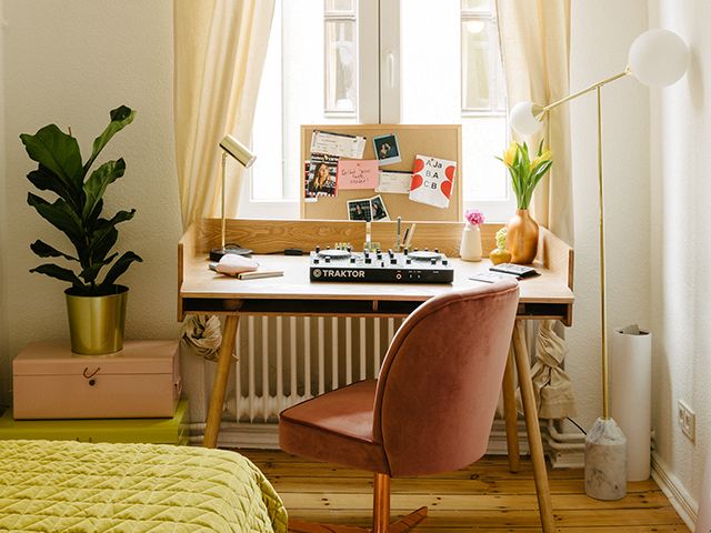 家庭办公室风格- 5个最好的颜色装饰家庭办公室-家庭办公室- goodhomesmagazine.com