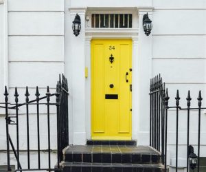 黄色前门联排别墅 - 如何成功穿着你的前门 - 灵感 - 博伊德霍姆斯马济嗪.COM