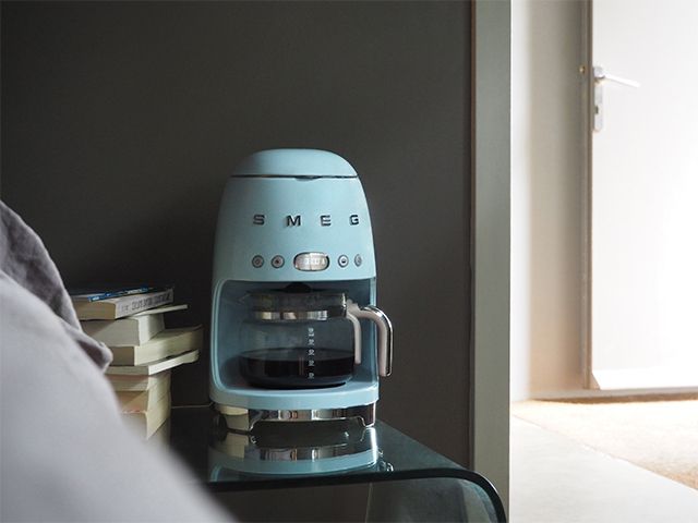 蓝色Smeg咖啡机 -  7家最好的咖啡机 - 购物 -  Goodhomesmagazine.com