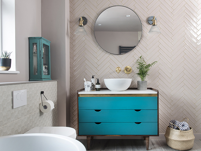 装饰艺术风格的浴室改造:“它有一点东方快车的味道”图片来源:Colin Poole | Good Homes杂志