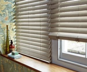 Faux wood bathroom blinds from Blinds Direct reviewed by Good Homes